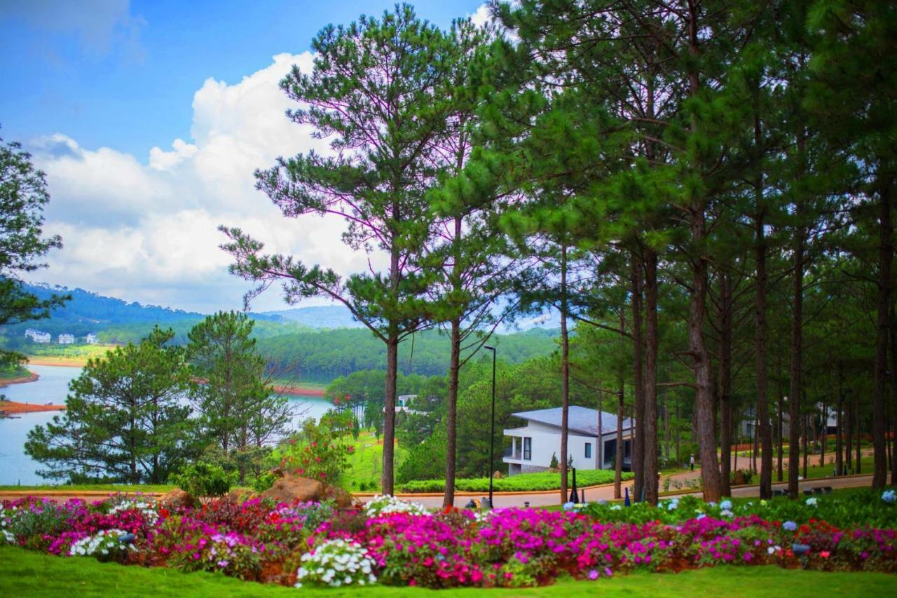 Terracotta Villa Tuyen Lam Lake Dalat Exterior foto